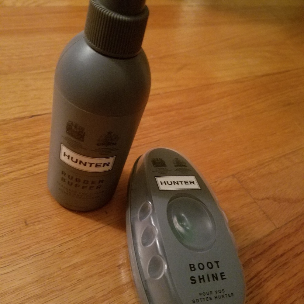 Hunter boot cleaners
